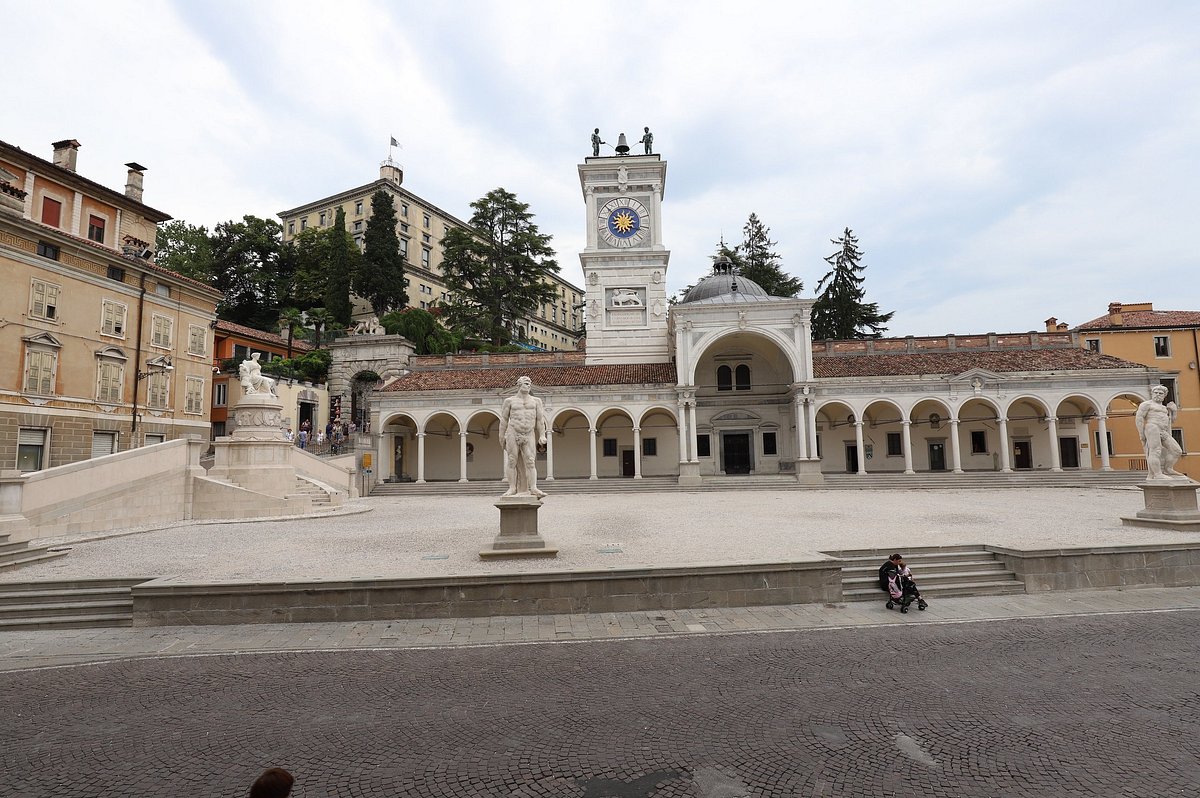 Piazza Libertà